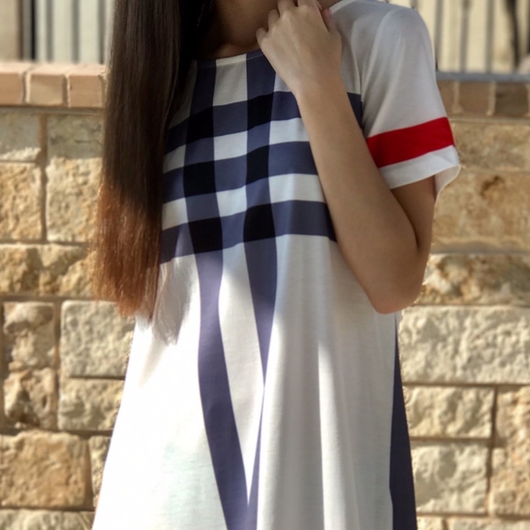 woman’s dress 👗 - Picture 1 of 2